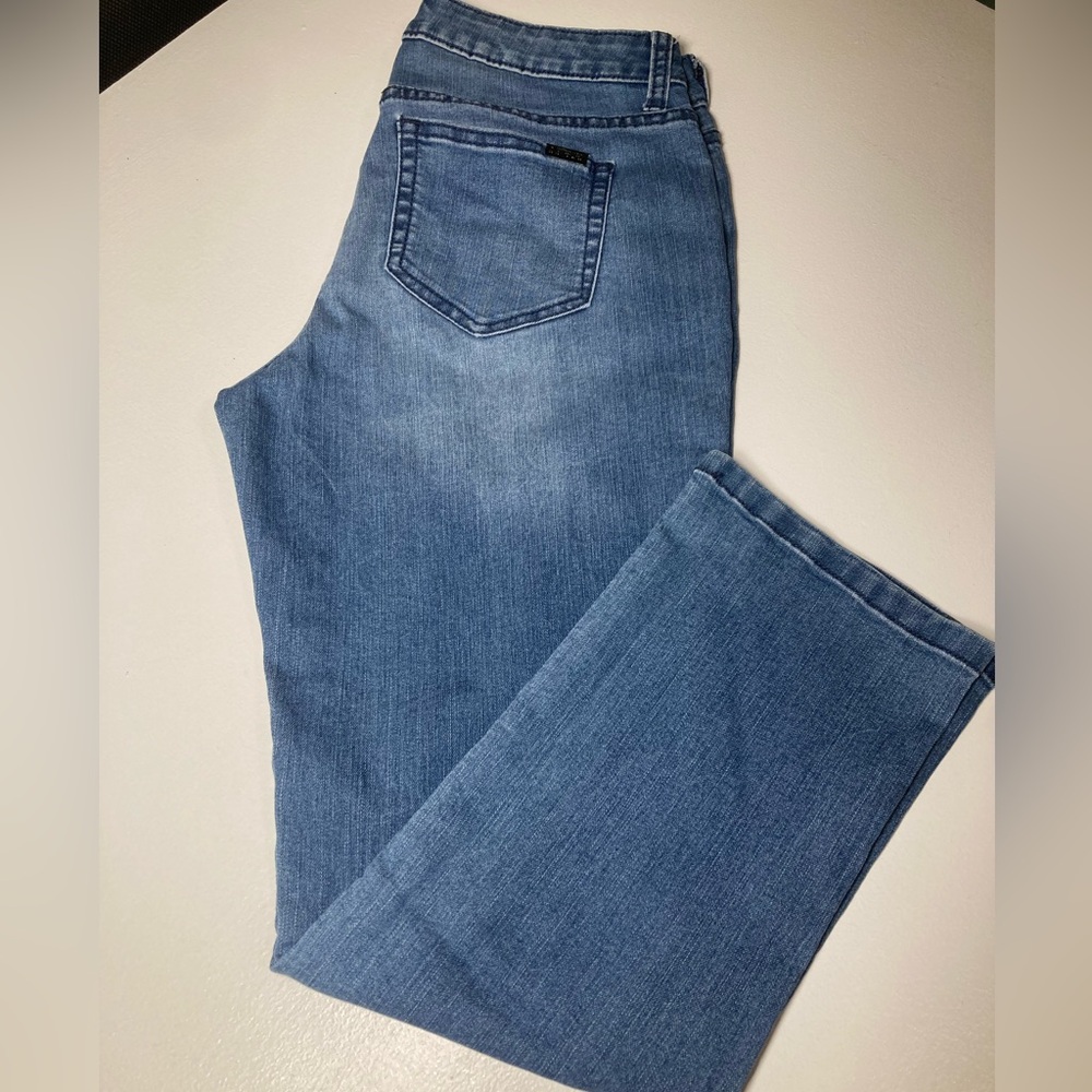 JENNIFER LOPEZ STRETCH CAPRI EXCELLENT CONDITION